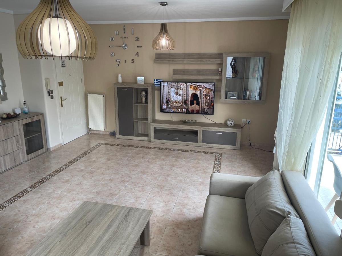 Lovely And Sunny Apartament 300M From Beach!! Peraia  ภายนอก รูปภาพ