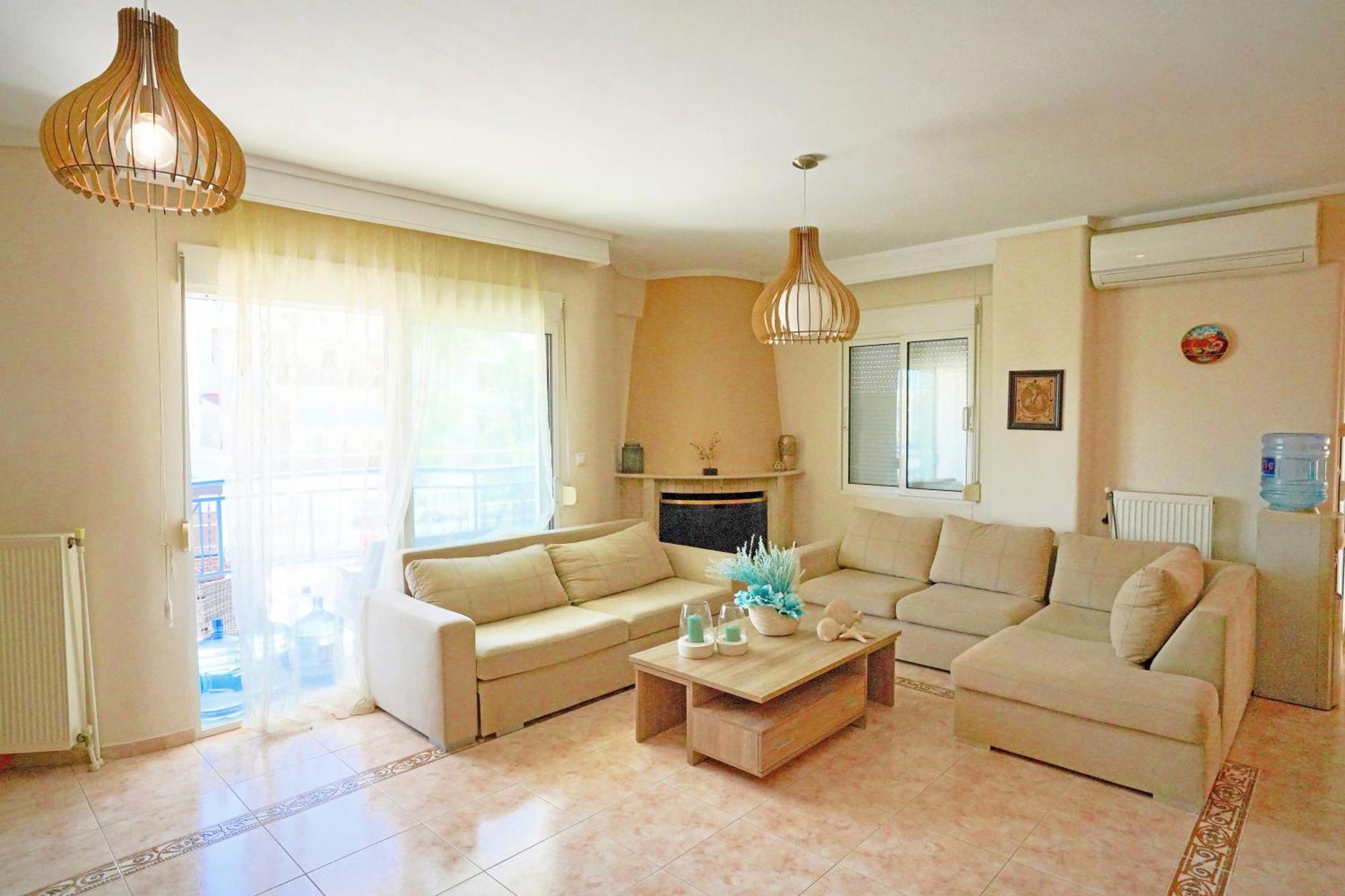 Lovely And Sunny Apartament 300M From Beach!! Peraia  ภายนอก รูปภาพ