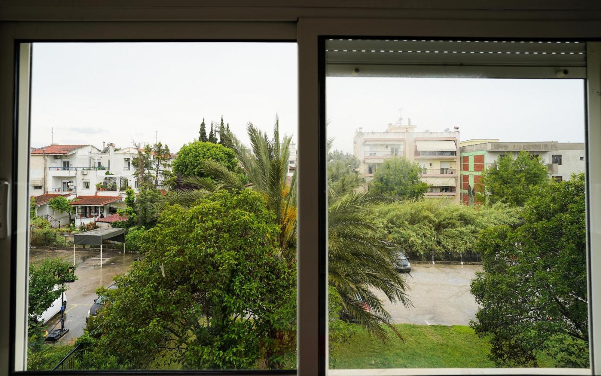 Lovely And Sunny Apartament 300M From Beach!! Peraia  ภายนอก รูปภาพ