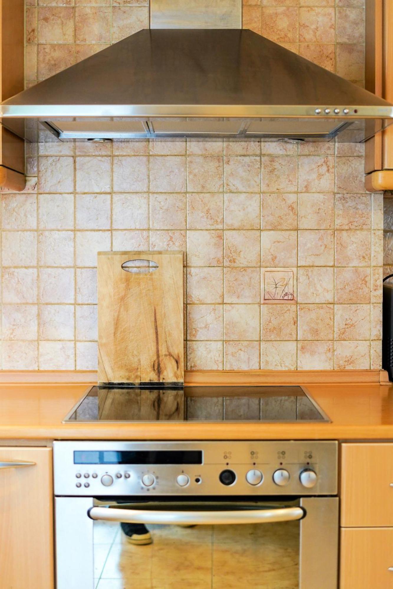 Lovely And Sunny Apartament 300M From Beach!! Peraia  ภายนอก รูปภาพ