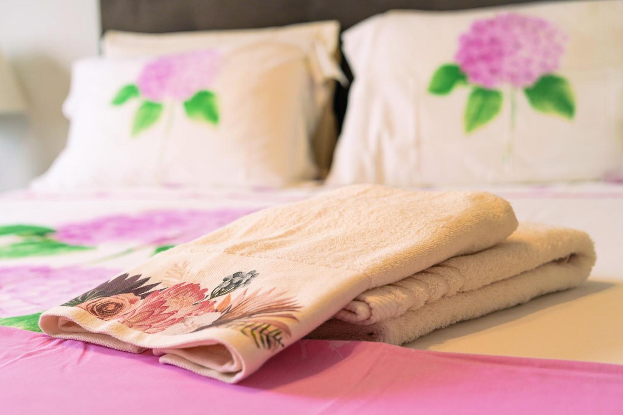 Lovely And Sunny Apartament 300M From Beach!! Peraia  ภายนอก รูปภาพ